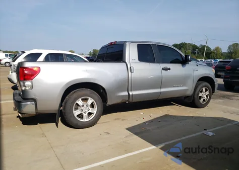 2008 Toyota Tundra Double Cab z USA, uszkodzony, nr VIN 5TBBV541X8S502848